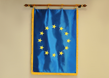 Saténová vlajka Evropské unie