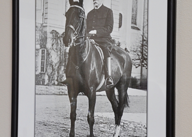 Jezdecká fotografie Tomáše Garrigue Masaryka na koni.