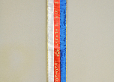 Vyšívaná stuha v barvě české trikolóry - 100 let státní vlajky, satén