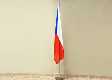 Nerezový vlajkový stojan, žerď s vlajkou ČR