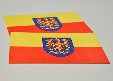 Saténová tištěná stolní vlaječka Moravy - žlutočervená, na nasunutí
