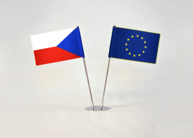 Stolní vlaječka Česká republika Premium + Stolní vlaječka Evropská unie Premium