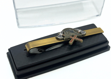 Kravatová spona v elegantní plastové krabičce