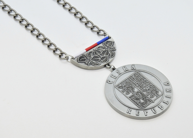 Insignie pro starosty s řetízkem a trikolórou ČR, starostříbro