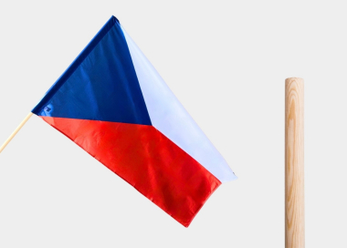 Komplet vlajky ČR s dřevěnou tyčí 