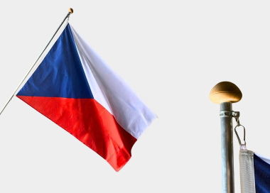 Komplet vlajky ČR s hliníkovou žerdí s hlavicí