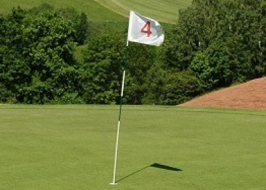 Sada golfových vlaječek s čísly jamek