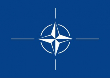 Tištěná vlajka NATO