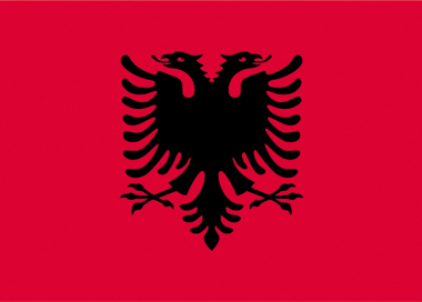 Státní vlajka Albánie tištěná venkovní