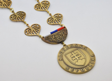 Závěsný odznak pro starosty se znakem Slovenska s lipovým řetězem